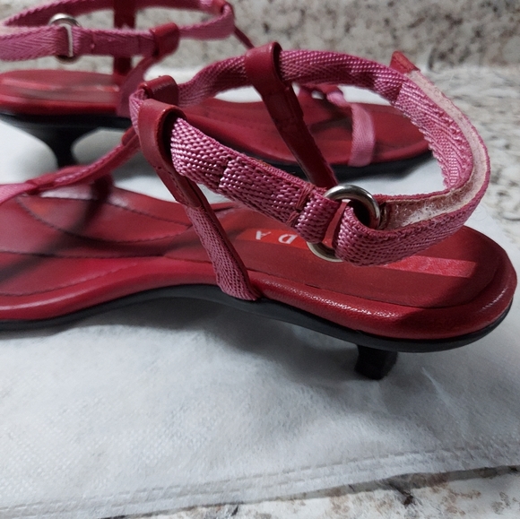 Authentic Prada Sandals Kitten Heels Size 38 6.5 Women's Good Used Condition Red - Picture 3 of 9